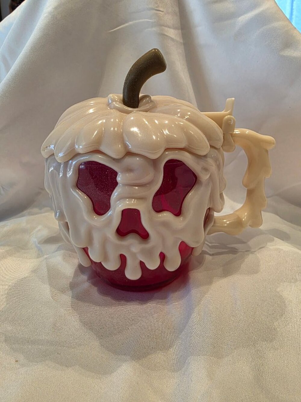 Disney Parks - Posion Apple Mug - Snow White